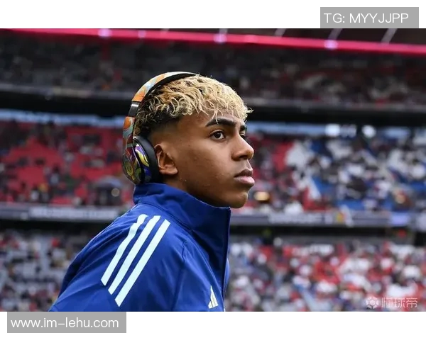 德拉富恩特亲赴沙特考察西班牙超级杯球员表现